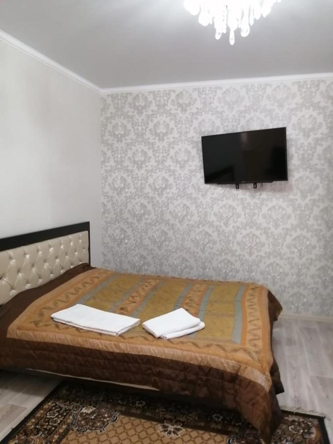 Happy House Appartement Karagandy Buitenkant foto