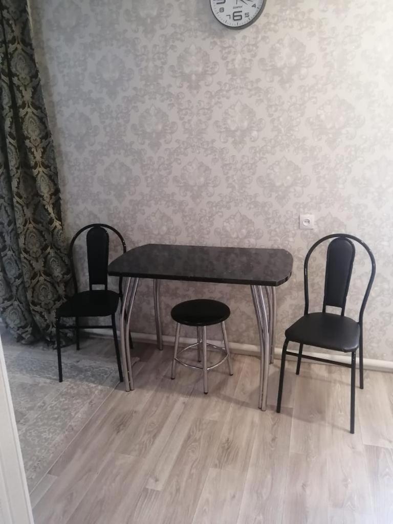 Happy House Appartement Karagandy Buitenkant foto
